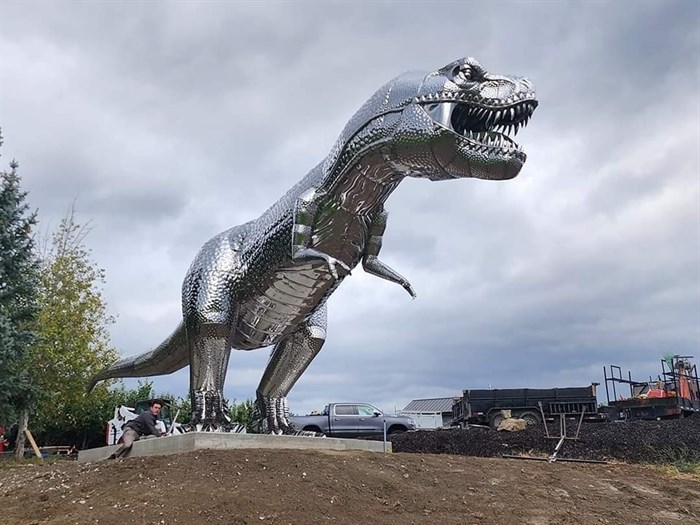 This stainless steel sculpture is located at Eden Park Lakehouse private luxury retreat on Lower Bench Road in Penticton.