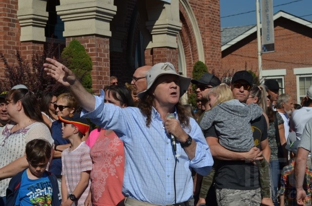 Kevin Aschenmeier, with the Okanagan Science Centre, provided fun and fascinating facts about the solar eclipse. 