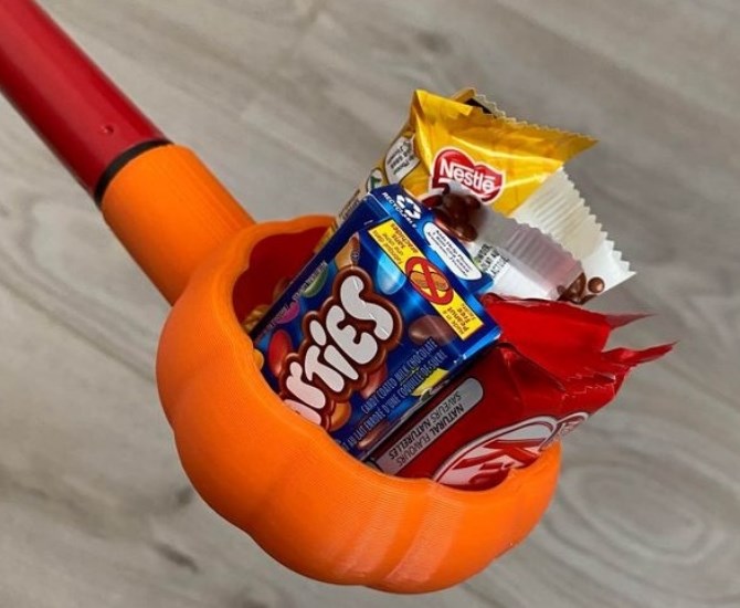 Okanagan College students made Trick-Or-Treat Bowls using a 3D printer. 