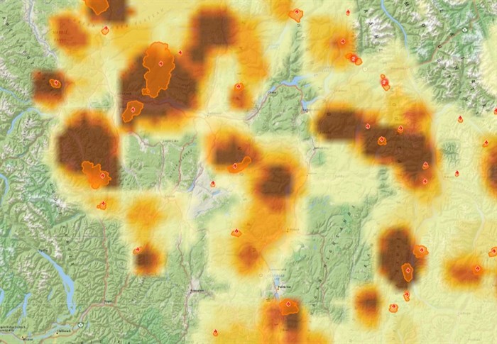 The darker the colour on the map, the worse the smoke. Shuswap Lake and Chase can be seen in the clear area near the top, middle of the image. Okanagan Lake and Penticton are near the bottom, middle.