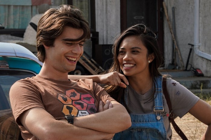 Two of the main characters, played by Daniel Doheny and Louriza Tronco, in the movie 