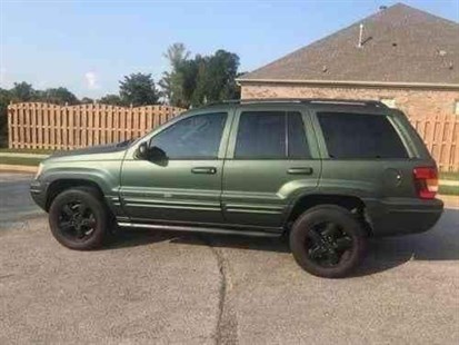 A 2004 Jeep Cherokee.